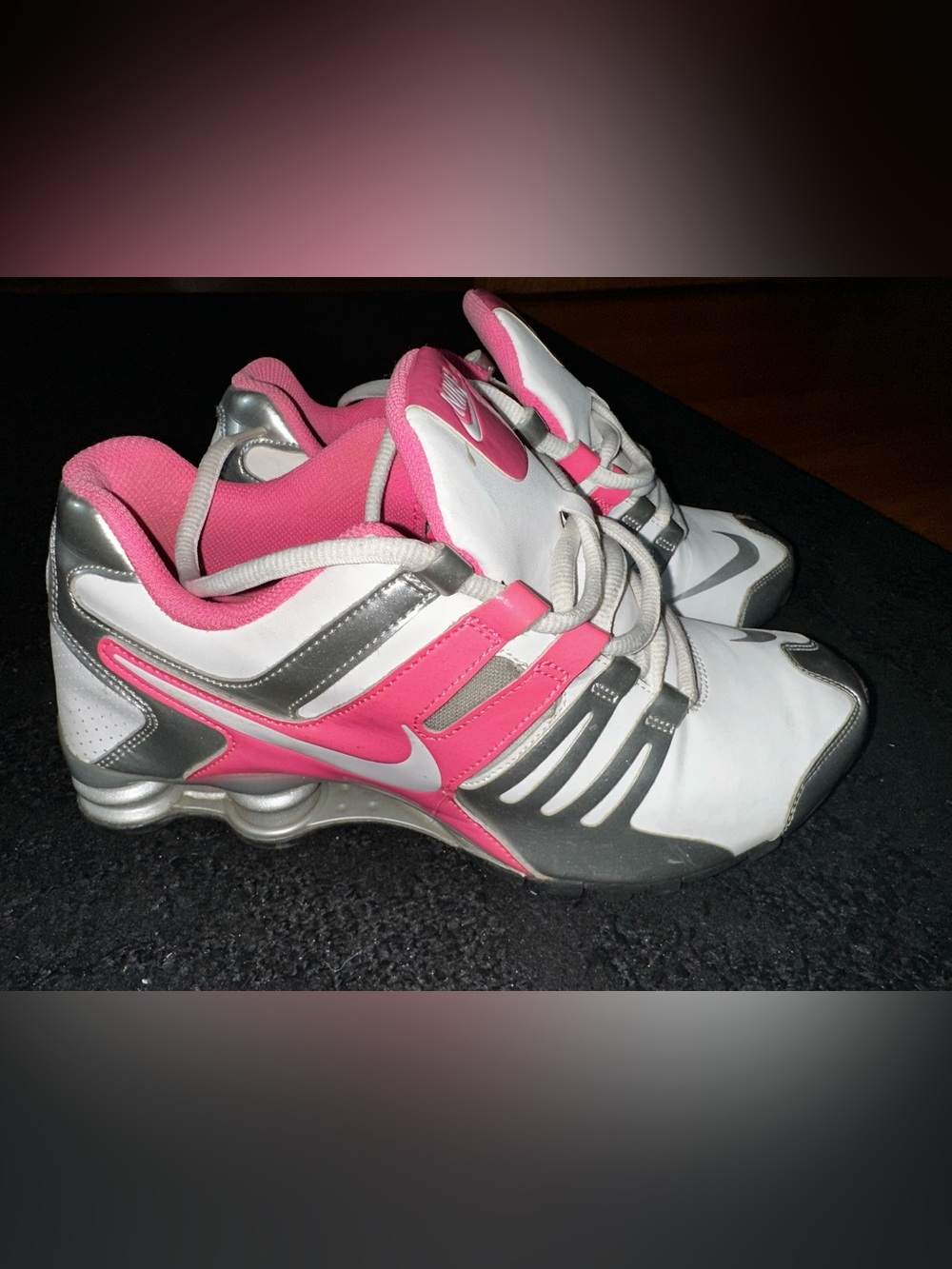 Vintage 2014 Nike Shox Women's Low Top Sneakers White/Pink/Silver Cushioned